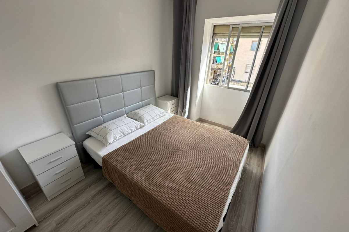 Resale - Apartment  - Alicante - Pau I