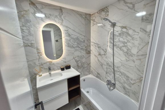 Herverkoop - Appartement  - Torrevieja - Playa del Cura