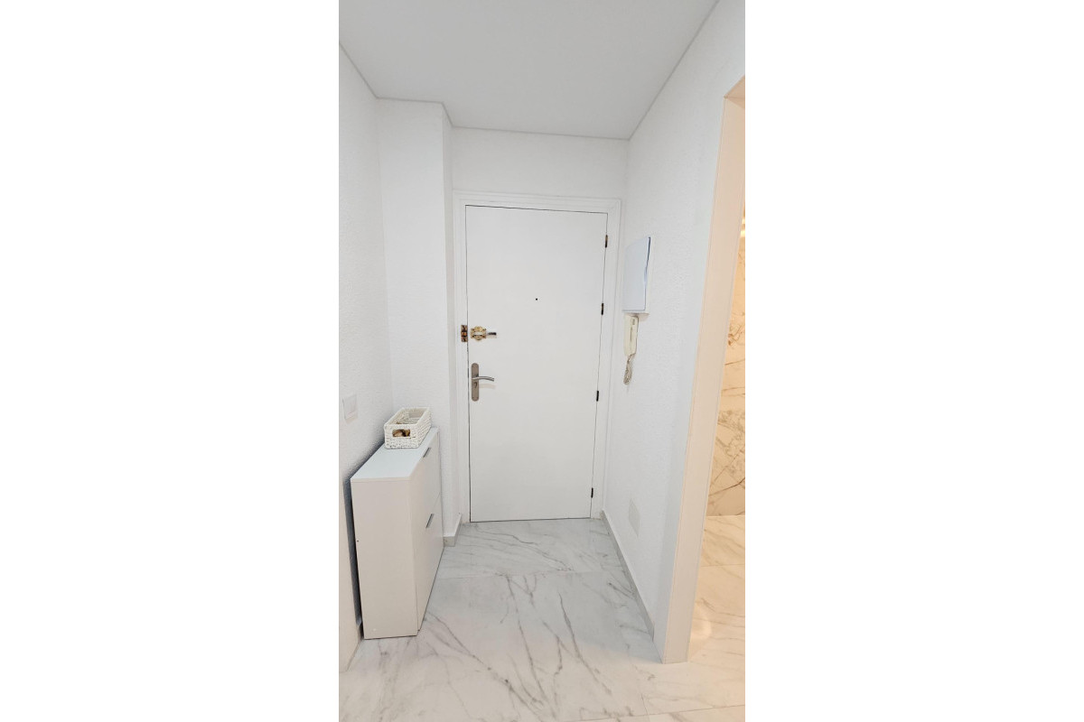 Herverkoop - Appartement  - Torrevieja - Playa del Cura