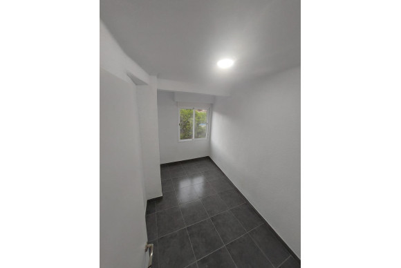 Herverkoop - Appartement  - Santa Pola - Eroski