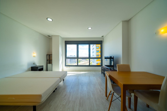 Resale - Apartment  - Madrid - Virgen del Cortijo - Manoteras