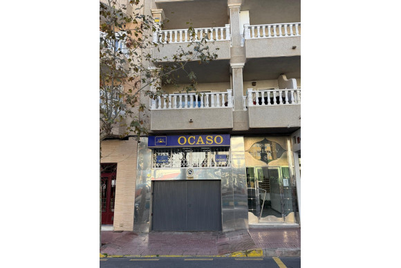 Herverkoop - Parking - Torrevieja - Estacion de autobuses