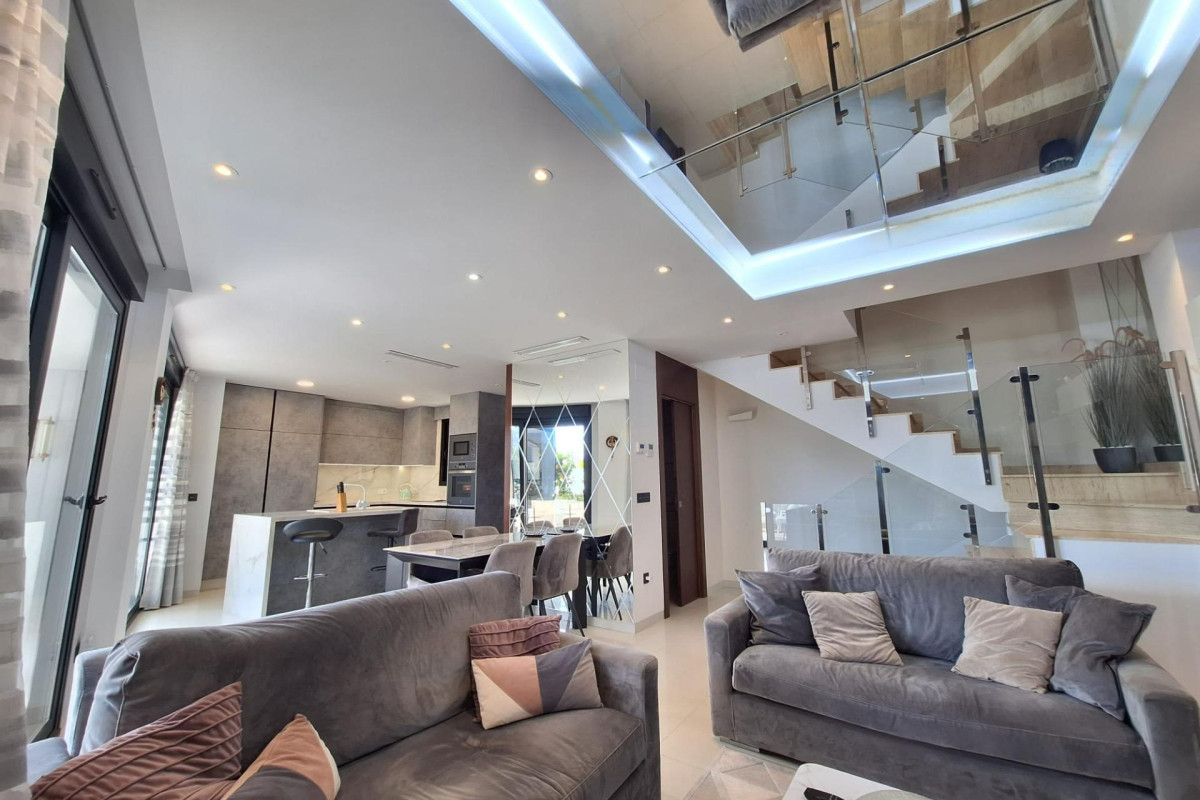 Herverkoop - Woning - Orihuela Costa - Villamartín-Las Filipinas