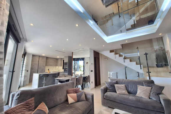 Herverkoop - Woning - Orihuela Costa - Villamartín-Las Filipinas