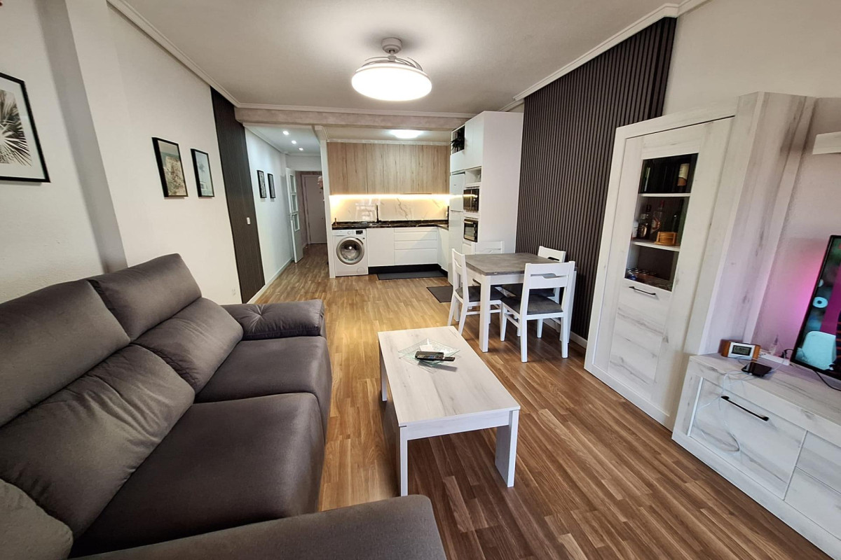 Resale - Ático Dúplex - Torrevieja - Centro