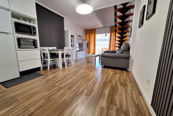 Resale - Ático Dúplex - Torrevieja - Centro