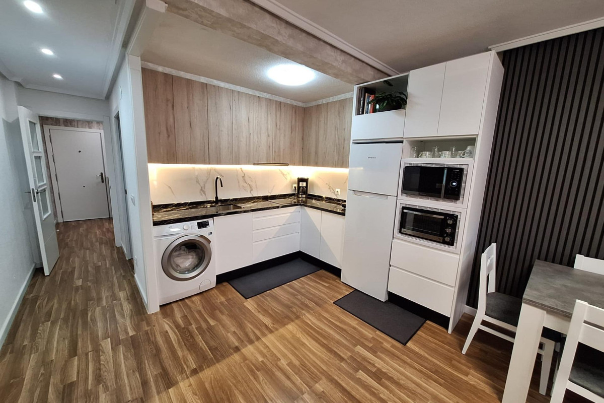 Resale - Ático Dúplex - Torrevieja - Centro