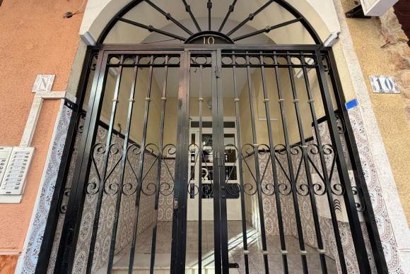 Herverkoop - Appartement  - Torrevieja - Playa del Cura