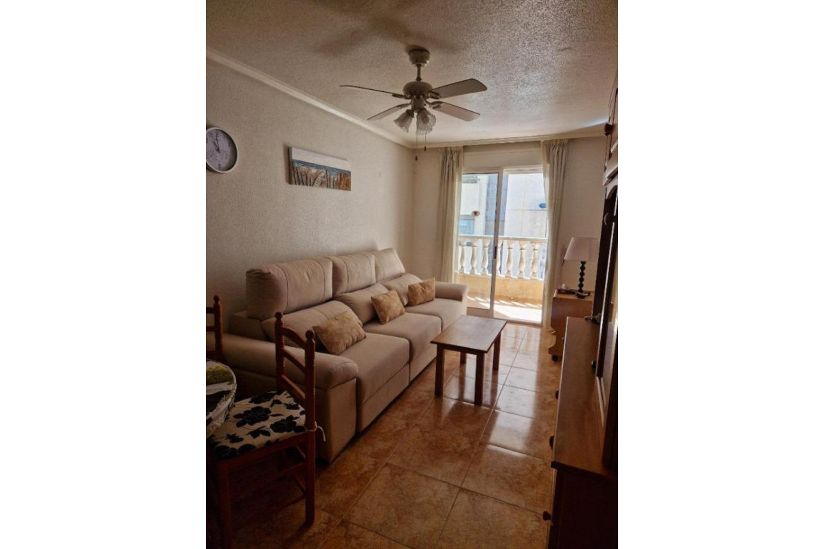 Resale - Apartment  - Torrevieja - Centro