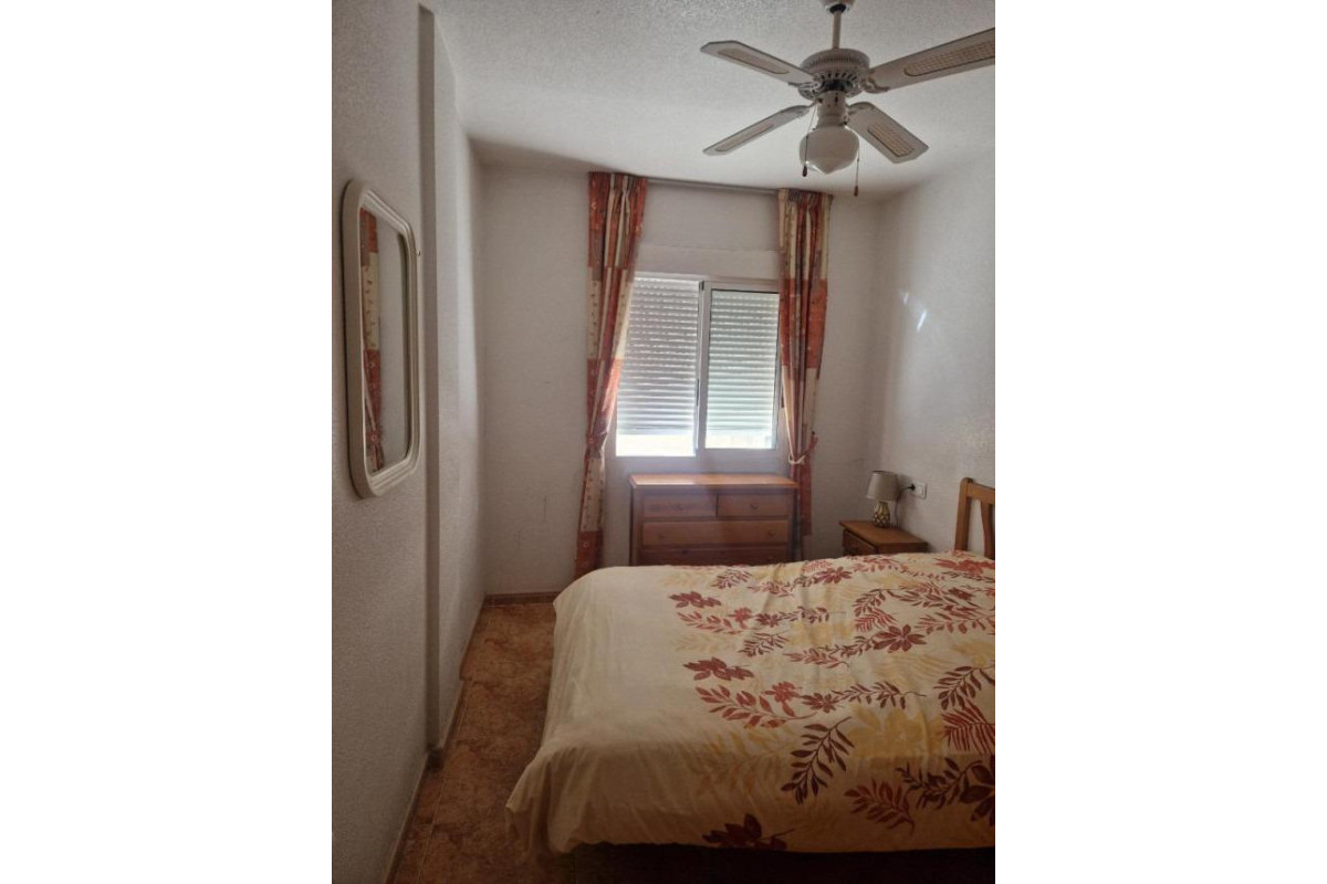 Resale - Apartment  - Torrevieja - Centro