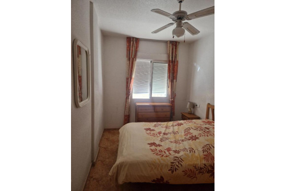 Resale - Apartment  - Torrevieja - Centro