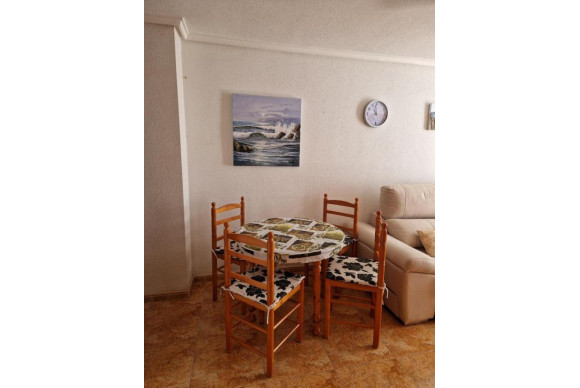 Resale - Apartment  - Torrevieja - Centro
