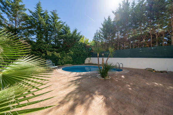 Resale - House - San Martin de Valdeiglesias - Garnacho