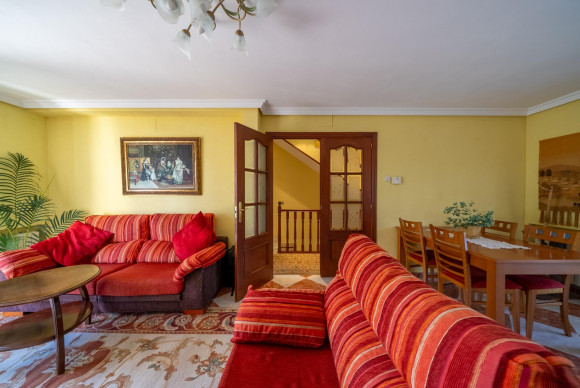Resale - House - San Martin de Valdeiglesias - Garnacho