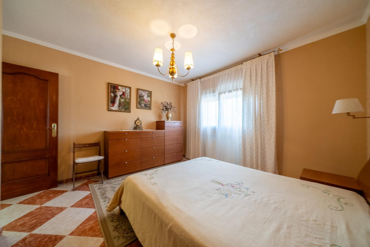 Resale - House - San Martin de Valdeiglesias - Garnacho