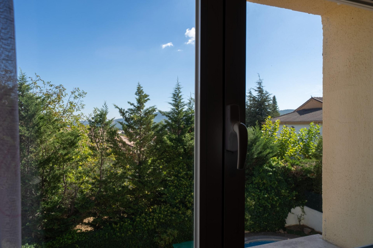 Resale - House - San Martin de Valdeiglesias - Garnacho