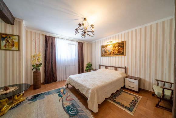 Resale - House - San Martin de Valdeiglesias - Garnacho