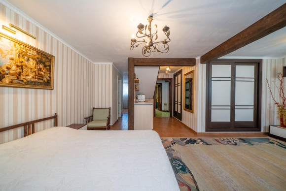 Resale - House - San Martin de Valdeiglesias - Garnacho