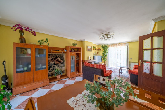 Resale - House - San Martin de Valdeiglesias - Garnacho