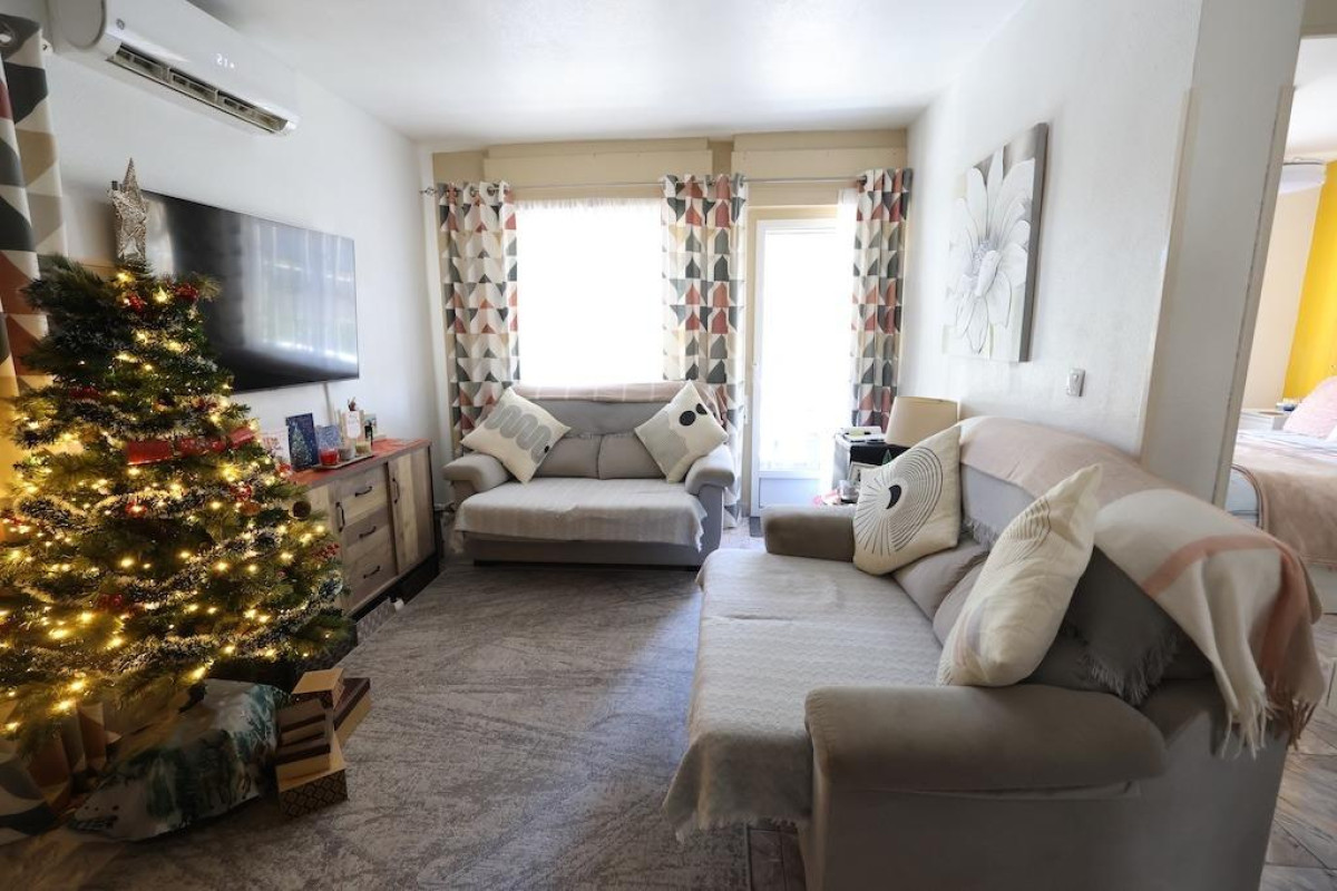 Resale - Apartment  - Torrevieja - Torretas