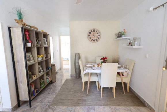 Resale - Apartment  - Torrevieja - Torretas