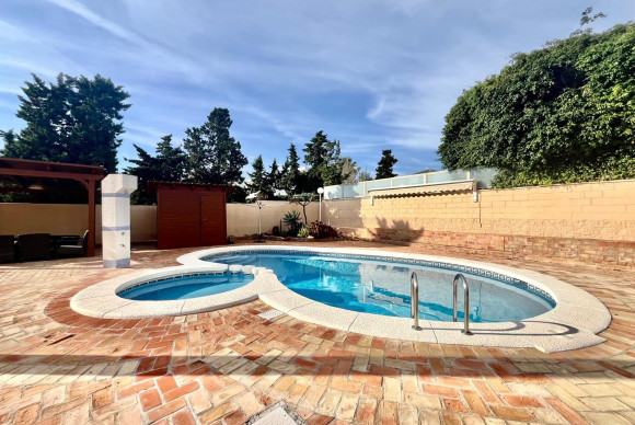 Herverkoop - Villa - Torrevieja - Torre la mata