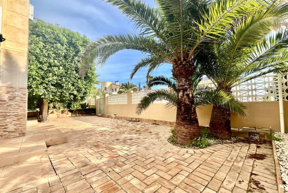 Herverkoop - Villa - Torrevieja - Torre la mata