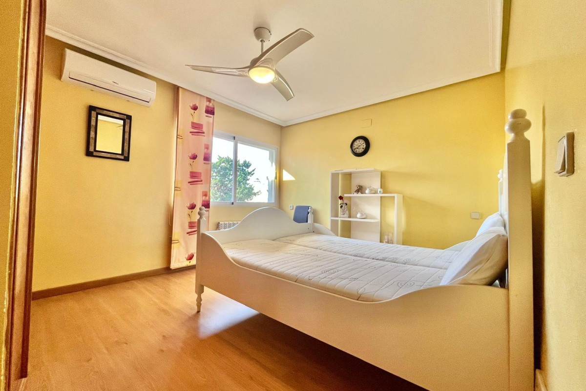 Herverkoop - Villa - Torrevieja - Torre la mata