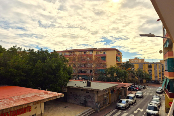 Herverkoop - Appartement  - Alicante - Virgen del Remedio-Parque lo Morant