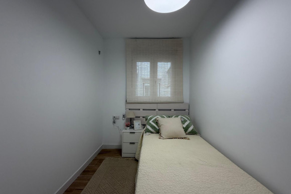 Resale - Apartment  - Torrevieja - Punta prima