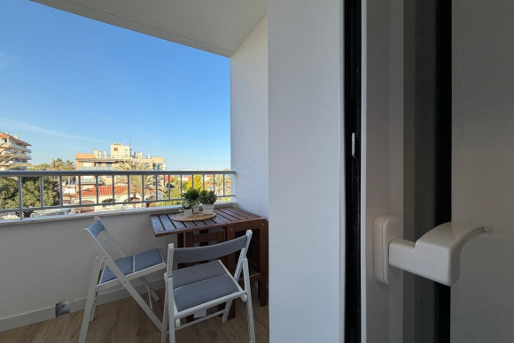 Resale - Apartment  - Torrevieja - Punta prima
