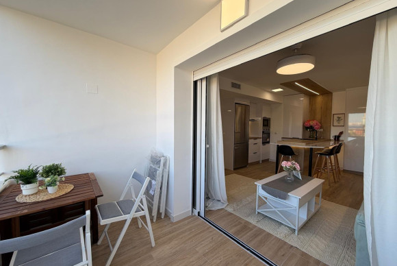 Resale - Apartment  - Torrevieja - Punta prima