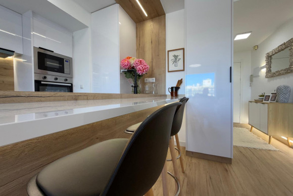 Resale - Apartment  - Torrevieja - Punta prima