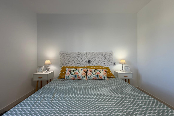 Resale - Apartment  - Torrevieja - Punta prima