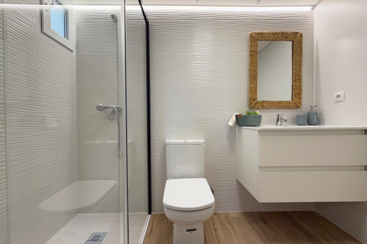 Resale - Apartment  - Torrevieja - Punta prima