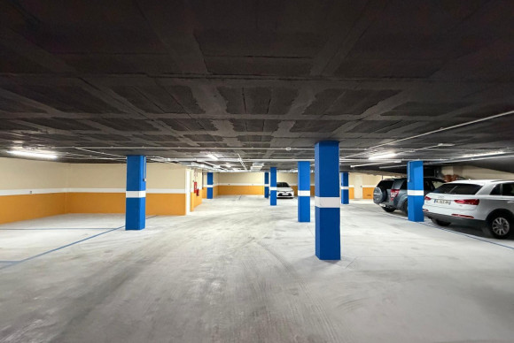 Resale - Apartment  - Torrevieja - Estacion de autobuses