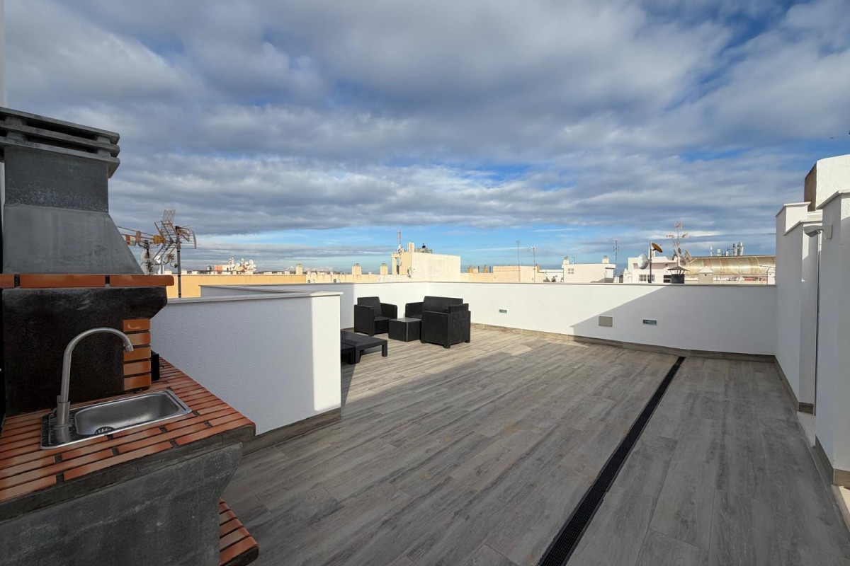 Resale - Apartment  - Torrevieja - Estacion de autobuses