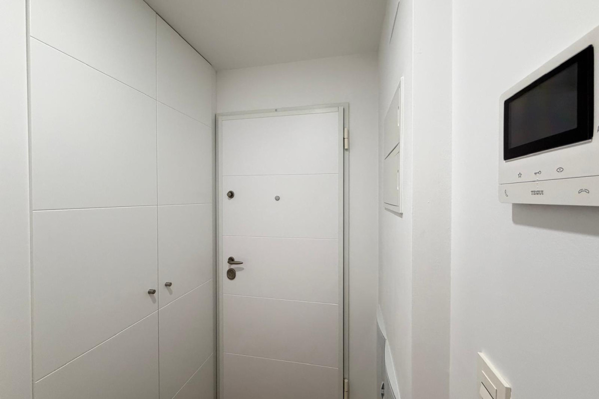 Reventa - Apartamento / piso - Torrevieja - Estacion de autobuses