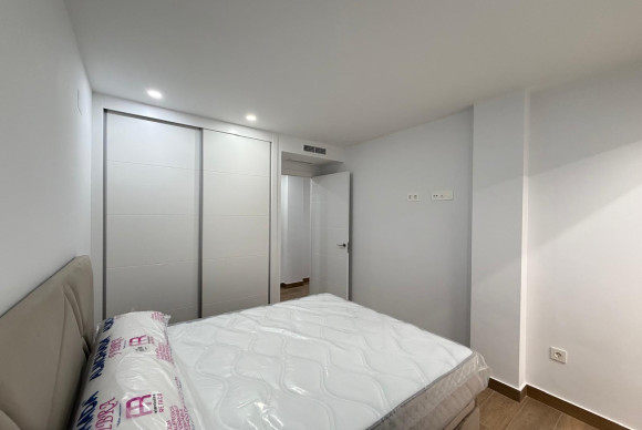 Reventa - Apartamento / piso - Torrevieja - Estacion de autobuses