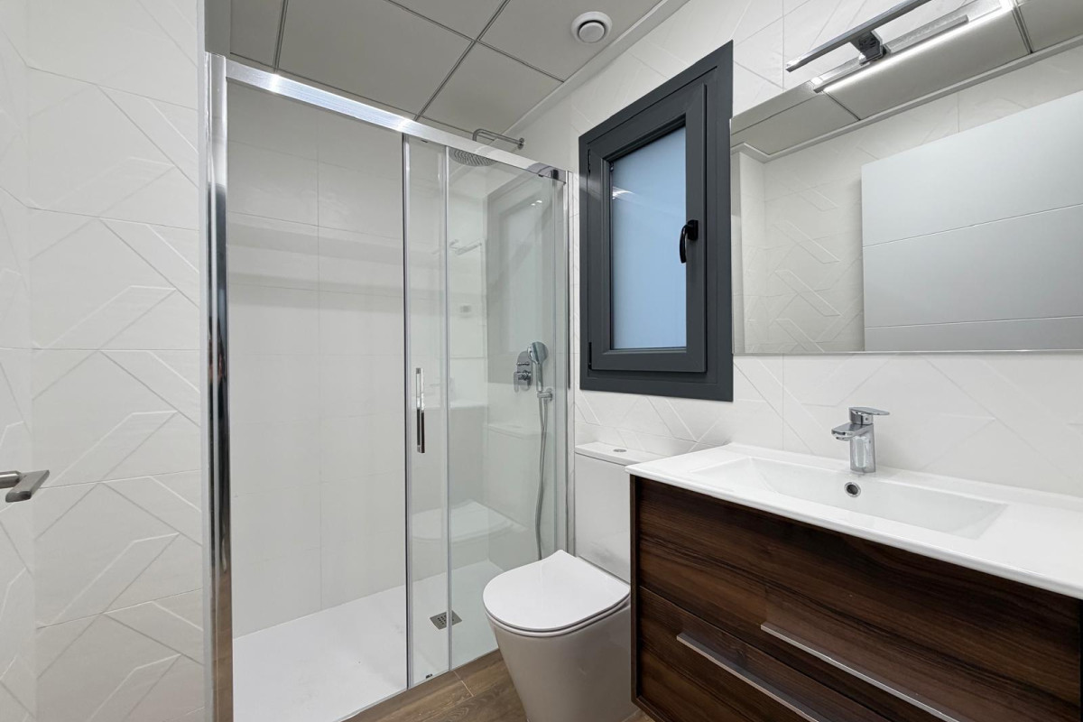 Reventa - Apartamento / piso - Torrevieja - Estacion de autobuses