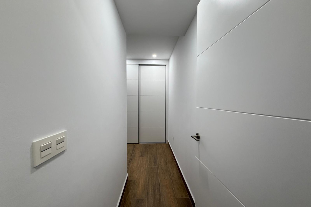 Reventa - Apartamento / piso - Torrevieja - Estacion de autobuses