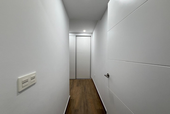 Reventa - Apartamento / piso - Torrevieja - Estacion de autobuses