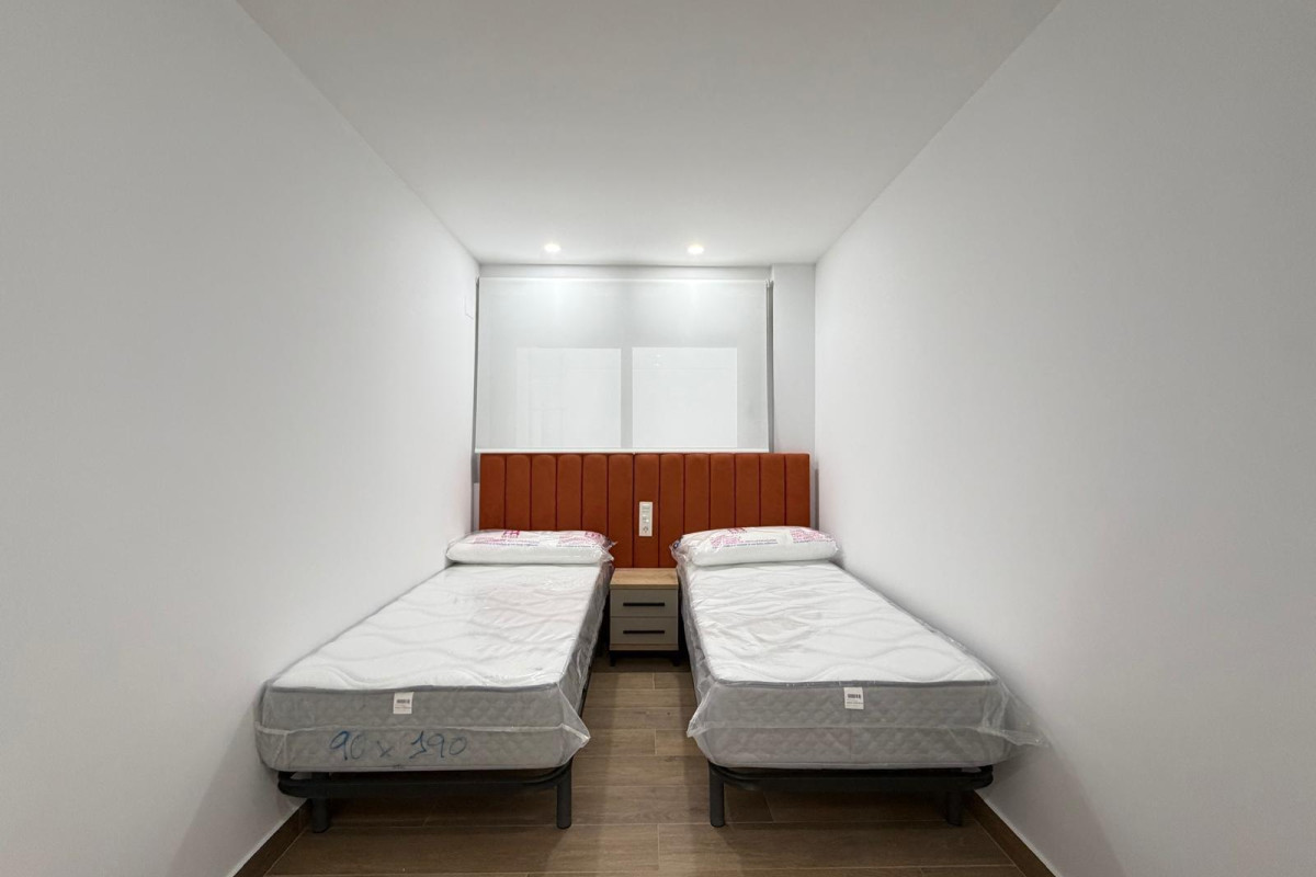 Reventa - Apartamento / piso - Torrevieja - Estacion de autobuses