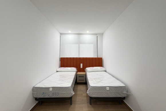 Reventa - Apartamento / piso - Torrevieja - Estacion de autobuses