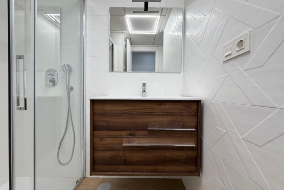 Reventa - Apartamento / piso - Torrevieja - Estacion de autobuses