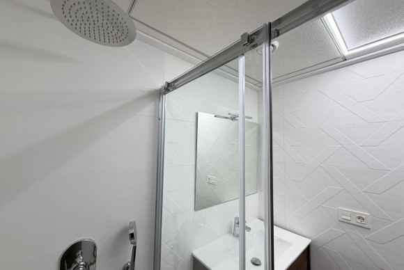 Reventa - Apartamento / piso - Torrevieja - Estacion de autobuses