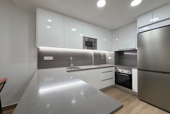 Reventa - Apartamento / piso - Torrevieja - Estacion de autobuses