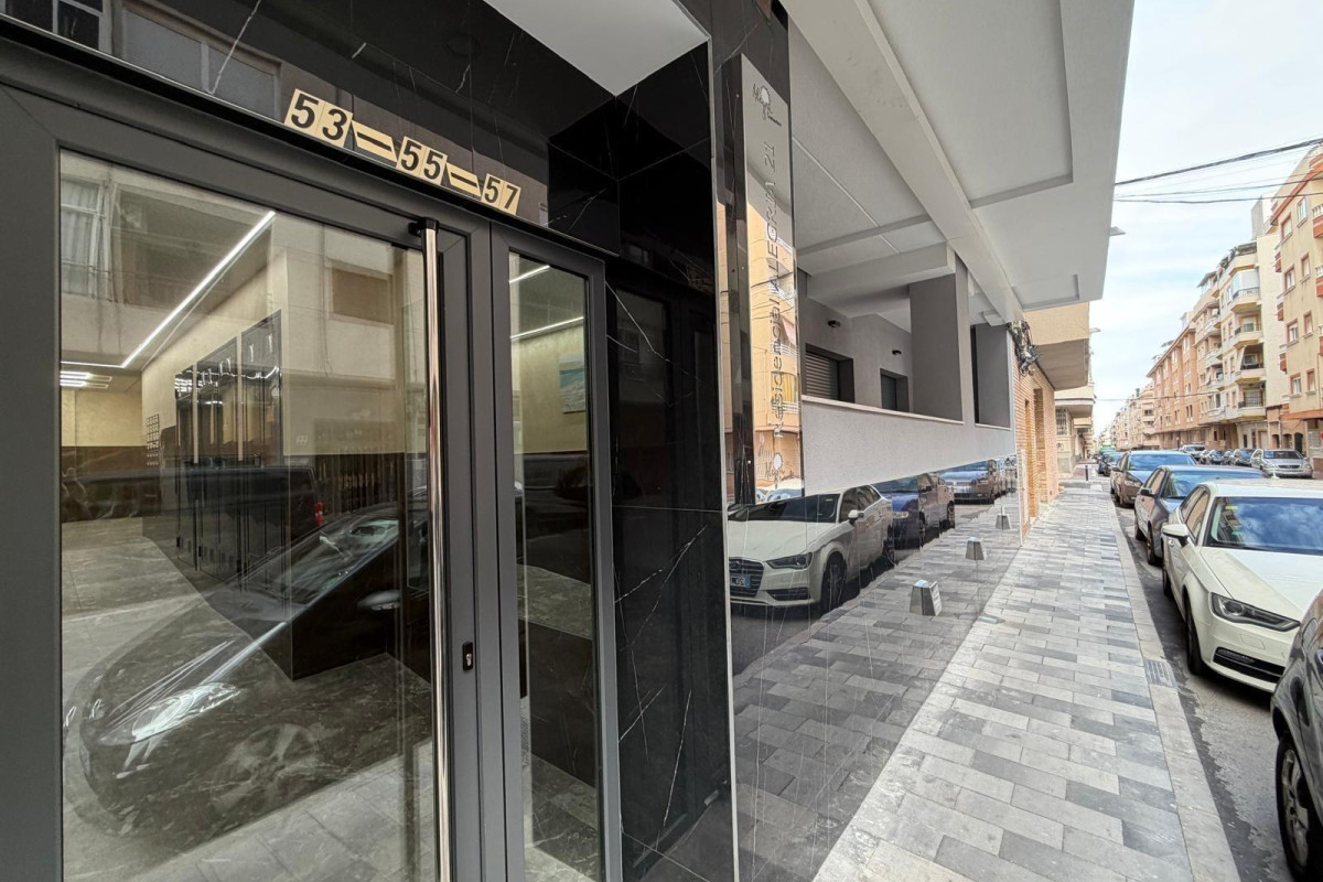 Reventa - Apartamento / piso - Torrevieja - Estacion de autobuses