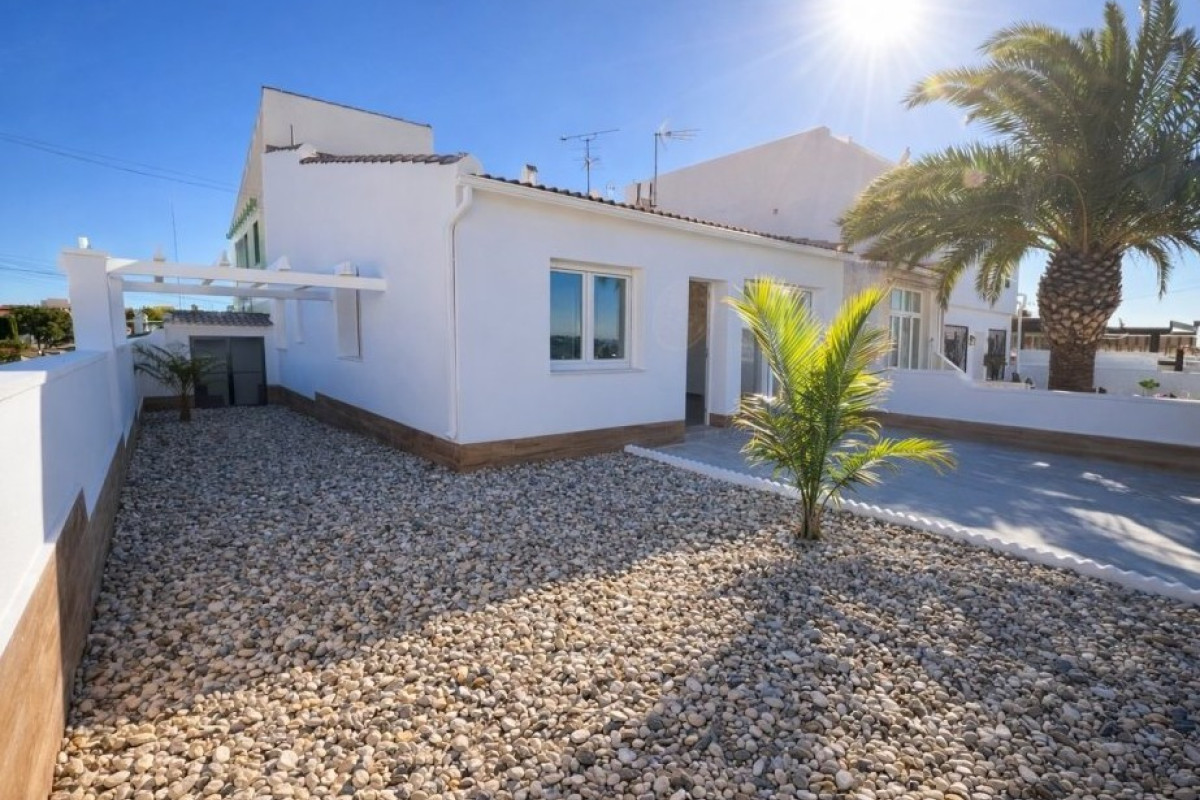 Resale - Bungalow - Ciudad Quesada