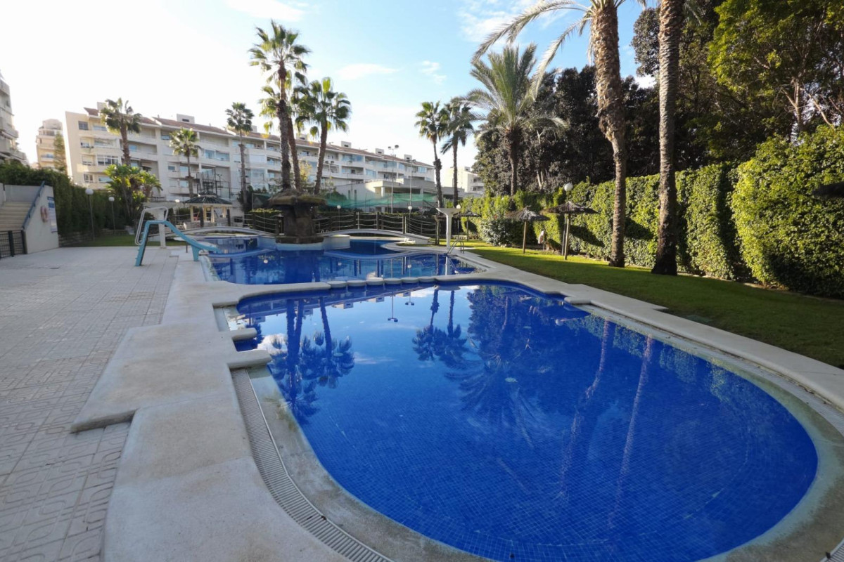 Resale - Apartment  - Alicante - Playa de San Juan